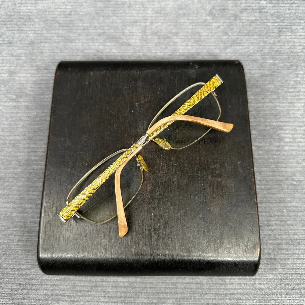 Liz Claiborne L611 Bronze Gold Textured Temple Y2K Eyeglasses Frames 54-17-135